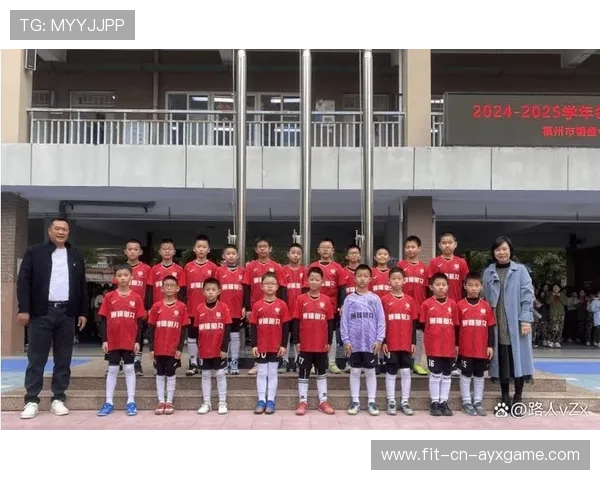 足球俱乐部在青训中实施透明财政与家长监督机制保障资源使用，青少年足球俱乐部发展现状
